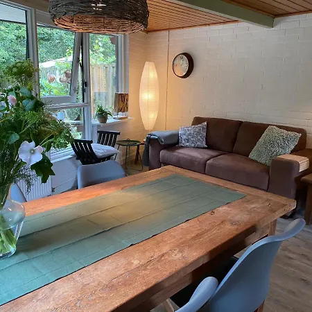 Uniek In Rustige En Groene Omgeving Chalet