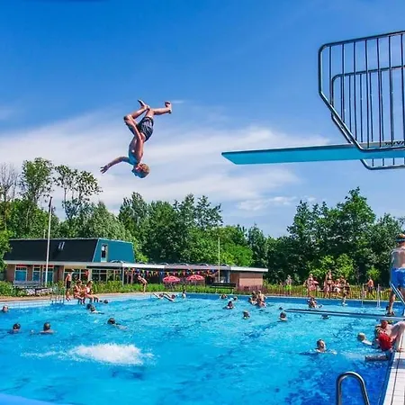 シャレー Uniek In Rustige En Groene Omgeving *